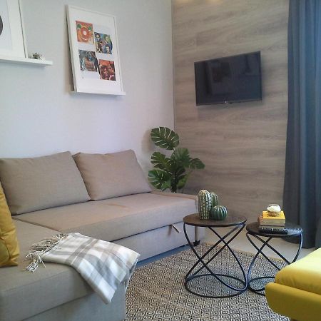Alexandra Apartment Hajduszoboszlo - Chic Flat Ngoại thất bức ảnh