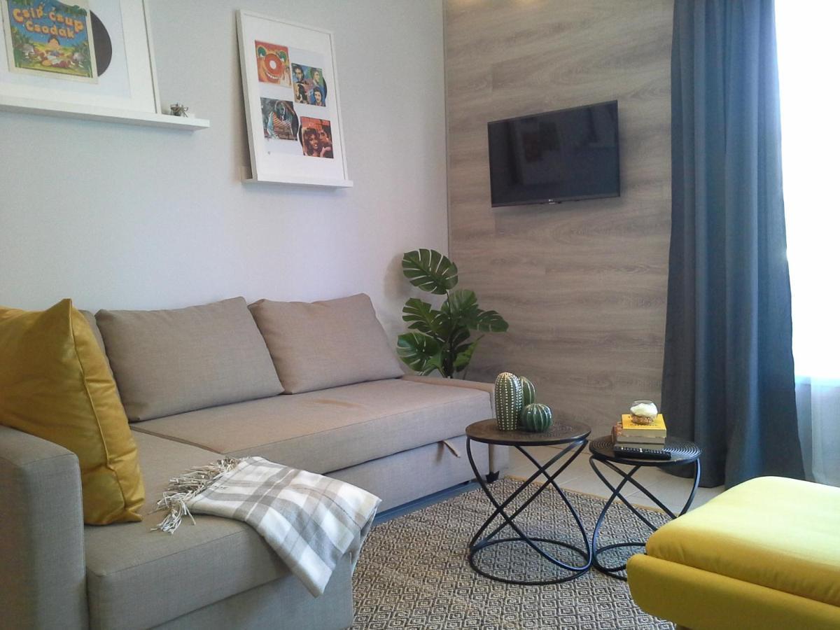 Alexandra Apartment Hajduszoboszlo - Chic Flat Ngoại thất bức ảnh